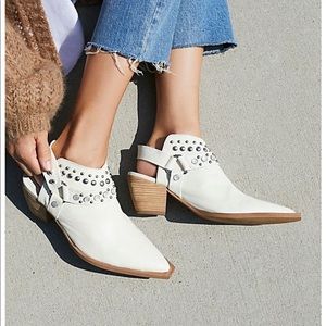 Vintage Circle S Cowboy mules slingback 7.5